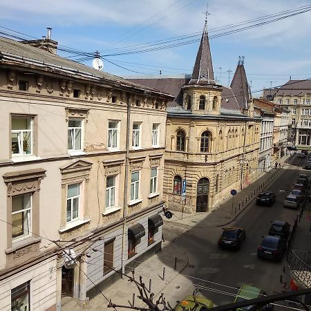 Max Apartments In Львов Экстерьер фото